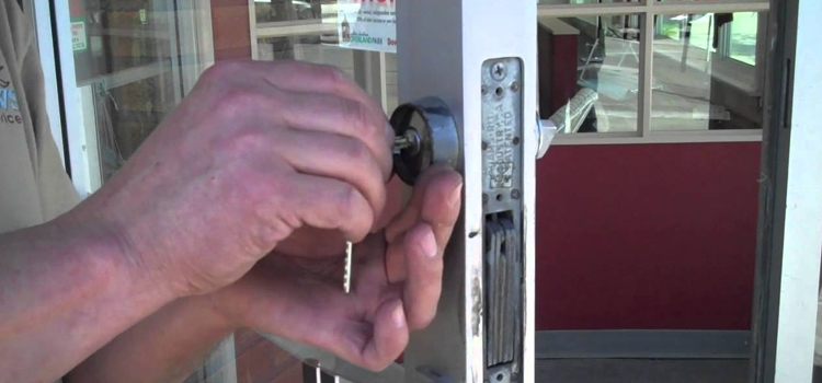 commercial door lock repair Mendota